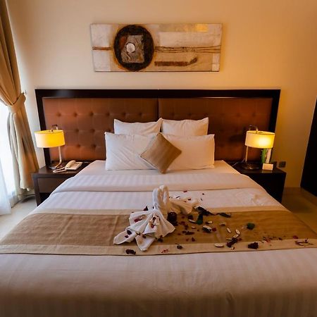 Imperial Suites Hotel Доха Екстериор снимка
