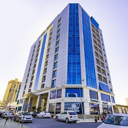 Imperial Suites Hotel Доха Екстериор снимка