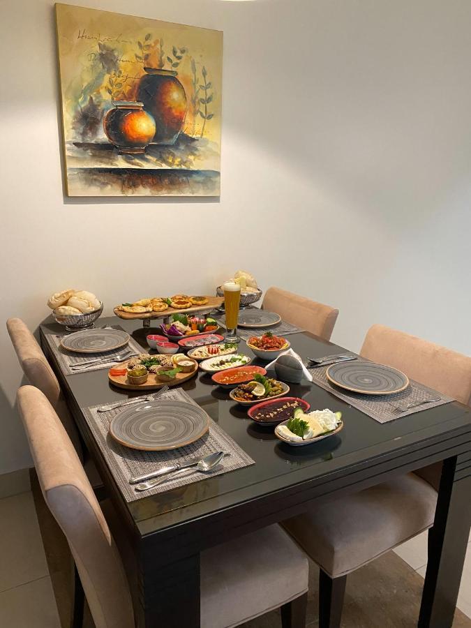 Imperial Suites Hotel Доха Екстериор снимка