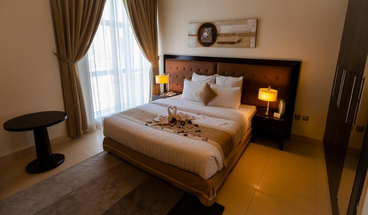 Imperial Suites Hotel Доха Екстериор снимка