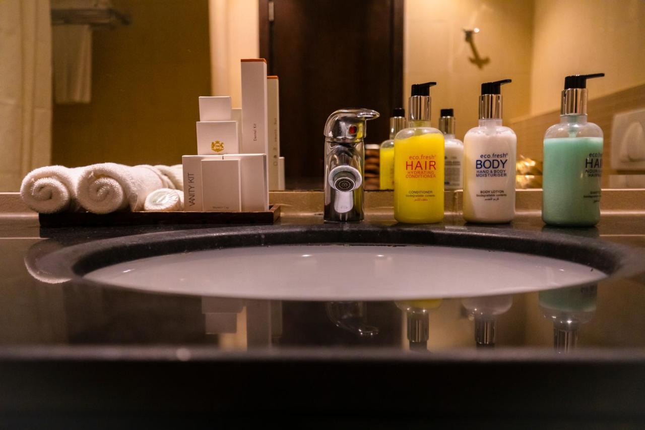 Imperial Suites Hotel Доха Екстериор снимка