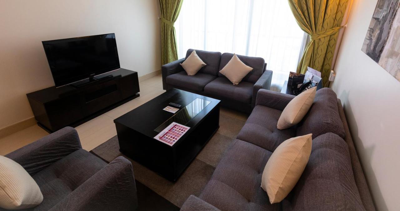 Imperial Suites Hotel Доха Екстериор снимка