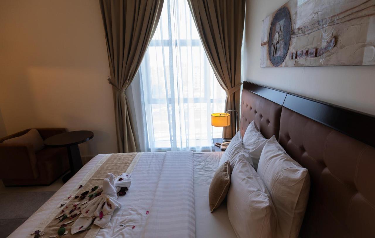 Imperial Suites Hotel Доха Екстериор снимка