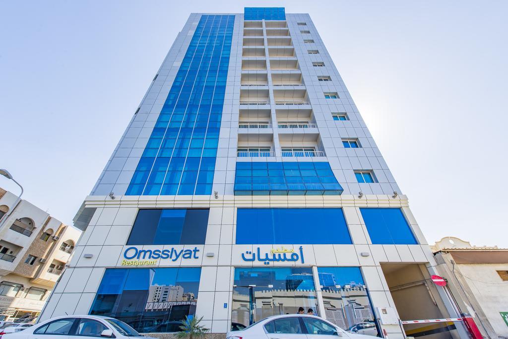 Imperial Suites Hotel Доха Екстериор снимка