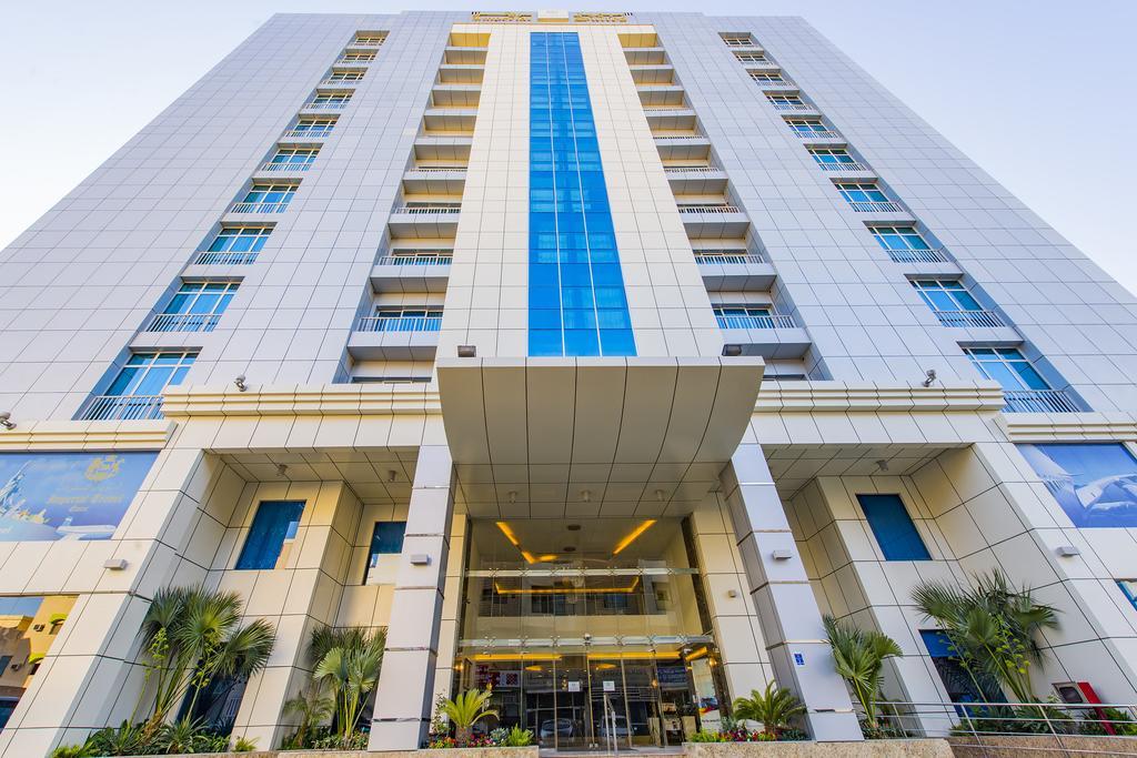 Imperial Suites Hotel Доха Екстериор снимка