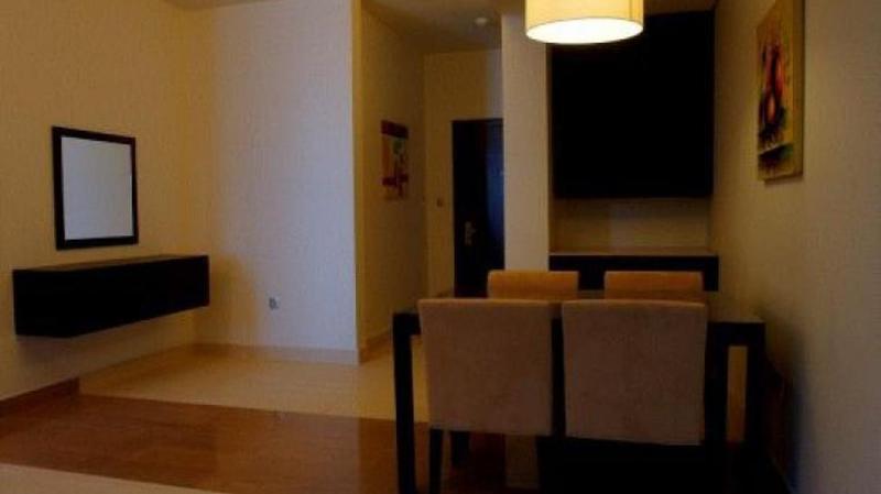Imperial Suites Hotel Доха Екстериор снимка
